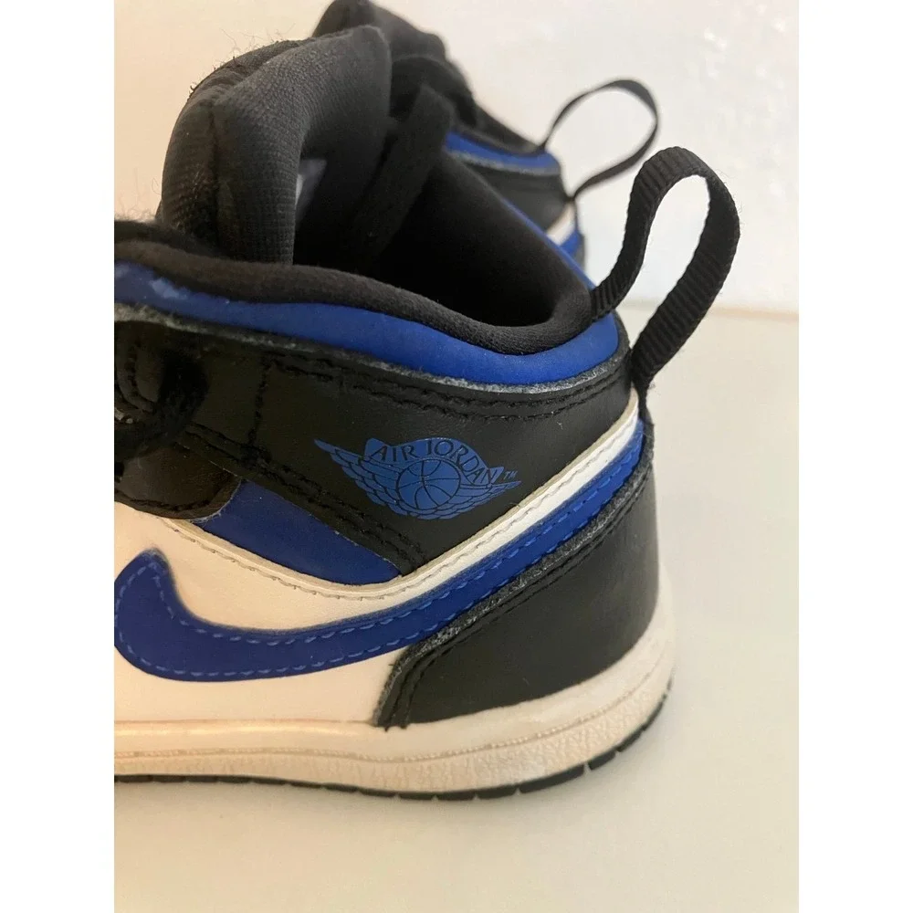 Nike Air Jordan Blue and Black Shoes Little Boys Size 7
